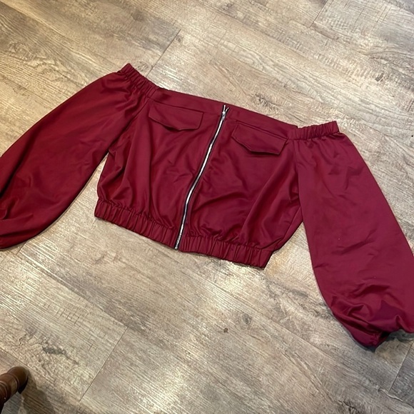 Shein Curve Off Shoulder Cropped Zip-Up Top - Picture 2 of 6